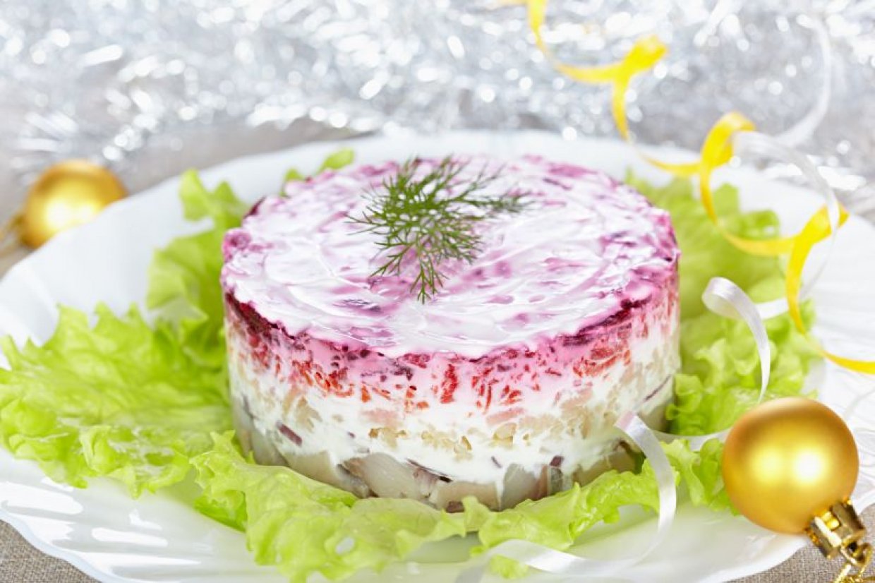 Селедка под шубой с редькой Селедка под шубой с редькой