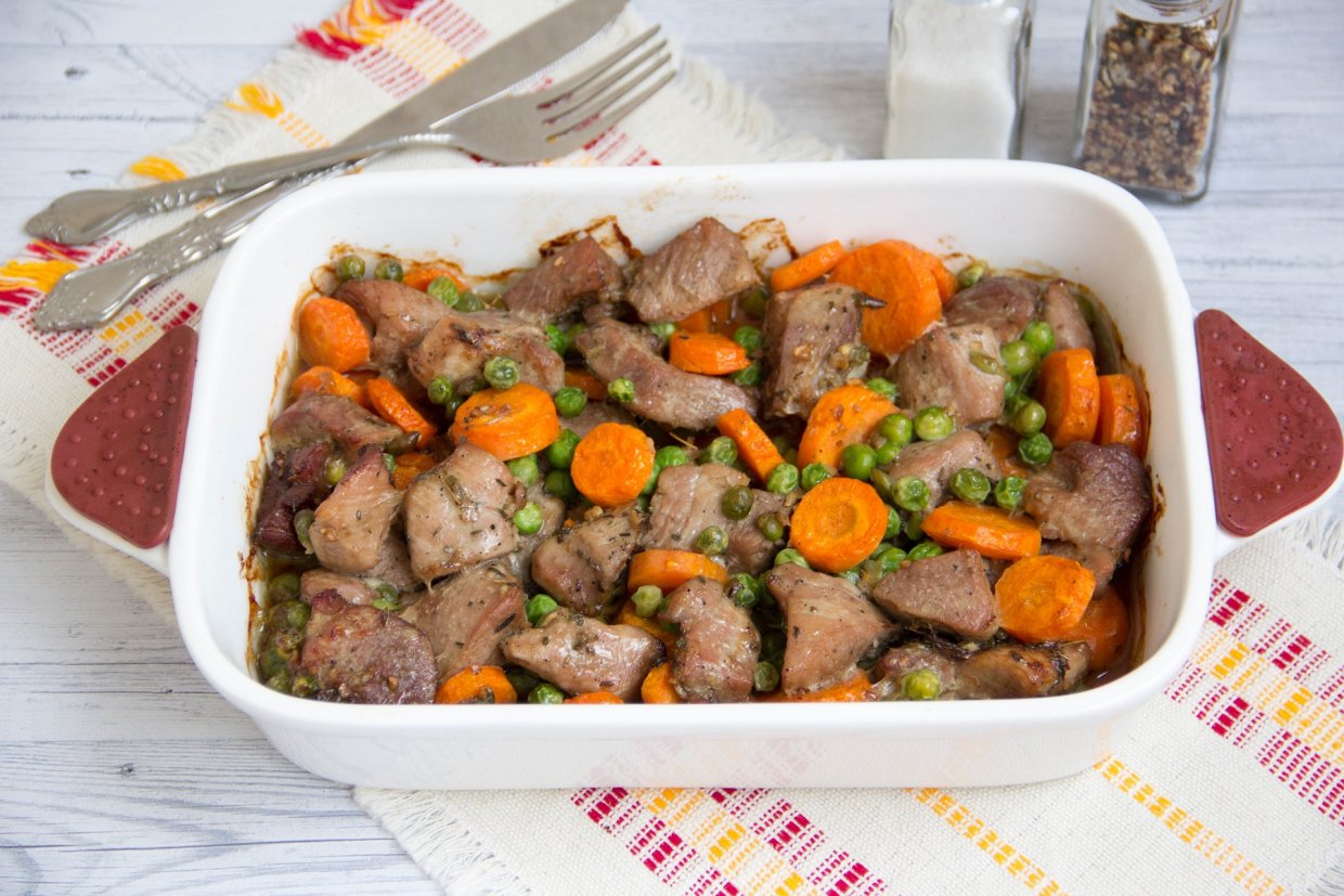Индейка с овощами в духовке Индейка с овощами в духовке