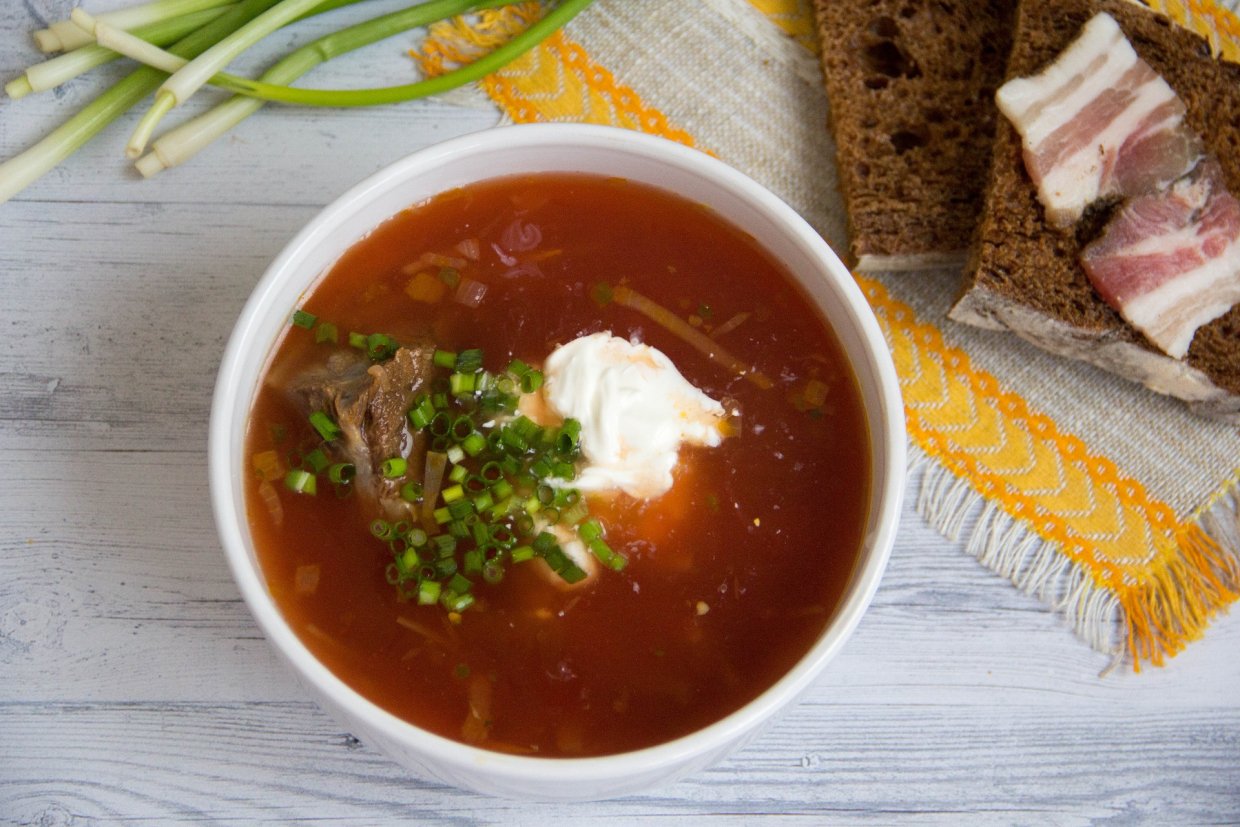 Борщ с говядиной и салом Борщ с говядиной и салом