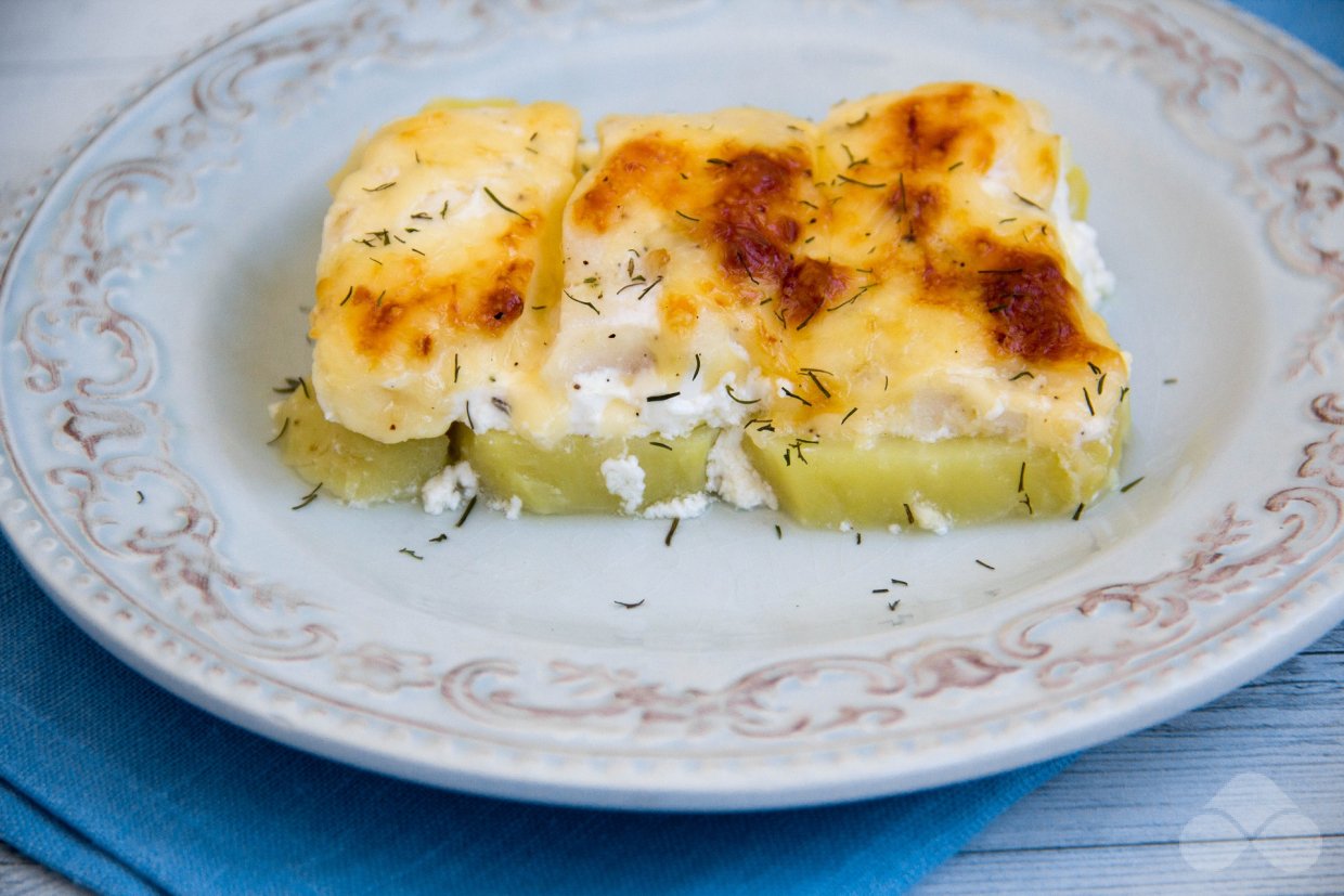 Треска с картошкой и сыром в духовке
