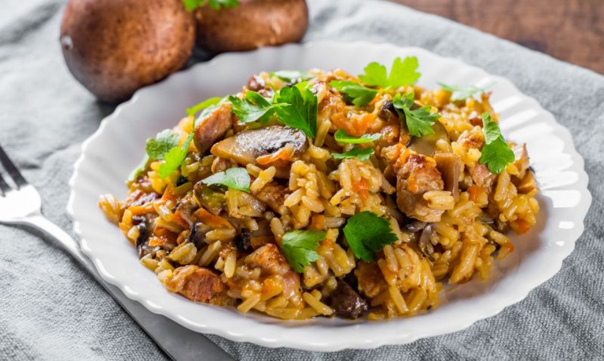 Плов со свининой и шампиньонами Плов со свининой и шампиньонами