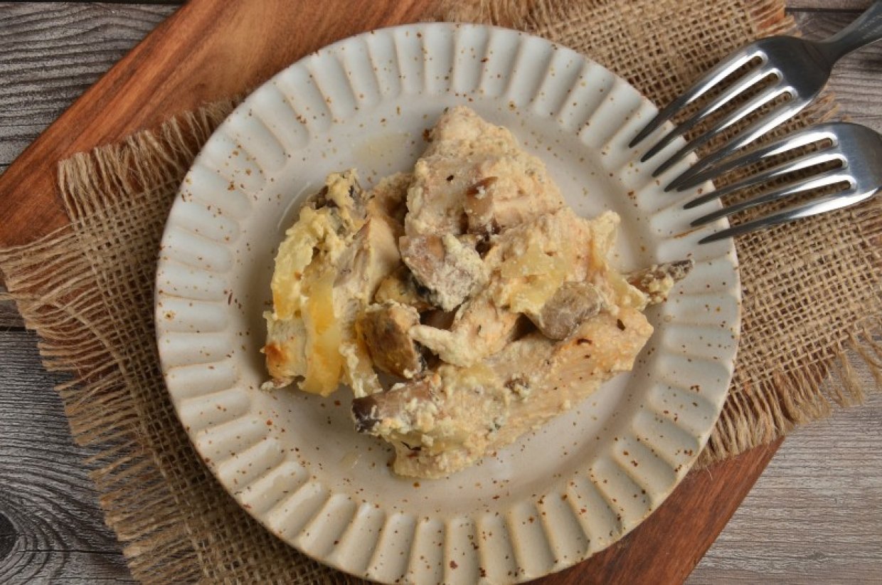 Куриное филе с грибами и сметаной в рукаве Куриное филе с грибами и сметаной в рукаве