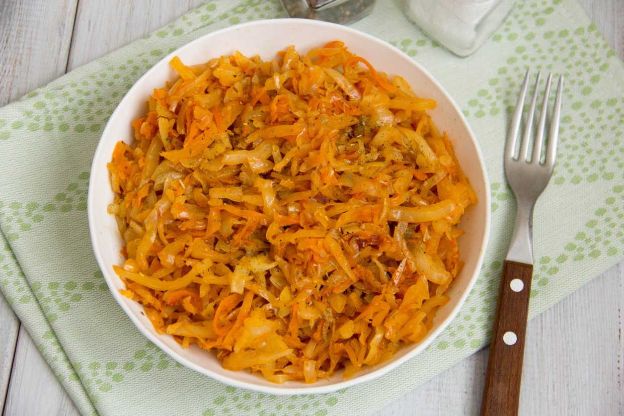 Капуста, тушенная как в столовой Капуста, тушенная как в столовой