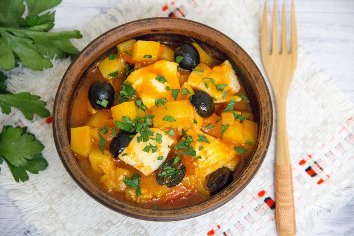 Овощное рагу с рыбой и маслинами Овощное рагу с рыбой и маслинами