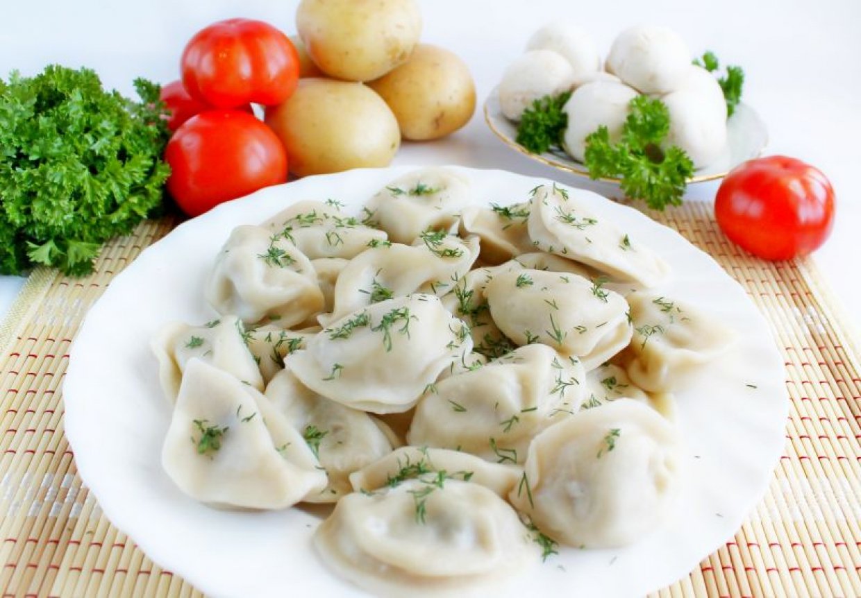 Вареники с картошкой и грибами Вареники с картошкой и грибами