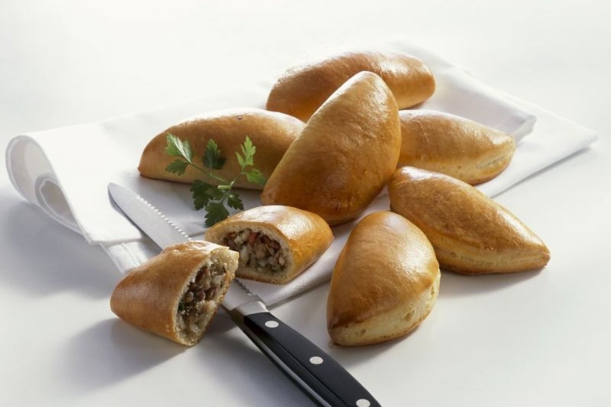 Пирожки с мясом и гречкой в духовке Пирожки с мясом и гречкой в духовке
