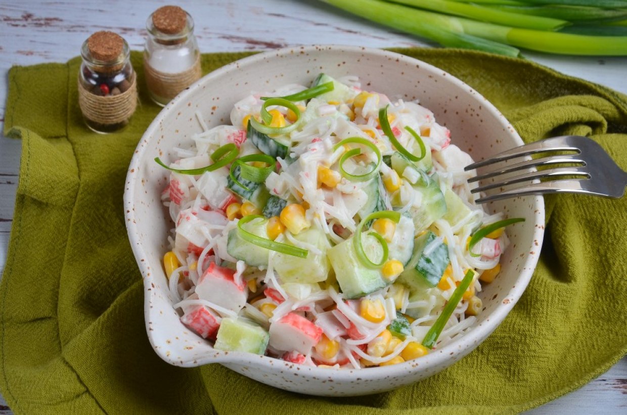 Крабовый салат с фунчозой Крабовый салат с фунчозой