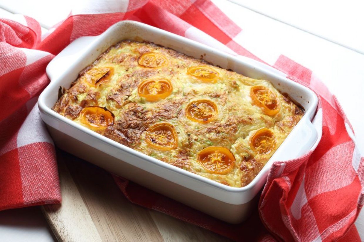 Овощная запеканка с сыром и желтыми помидорами Овощная запеканка с сыром и желтыми помидорами