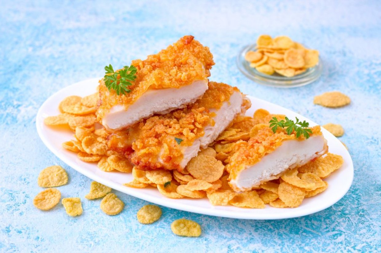 Куриные отбивные в кукурузных хлопьях Куриные отбивные в кукурузных хлопьях