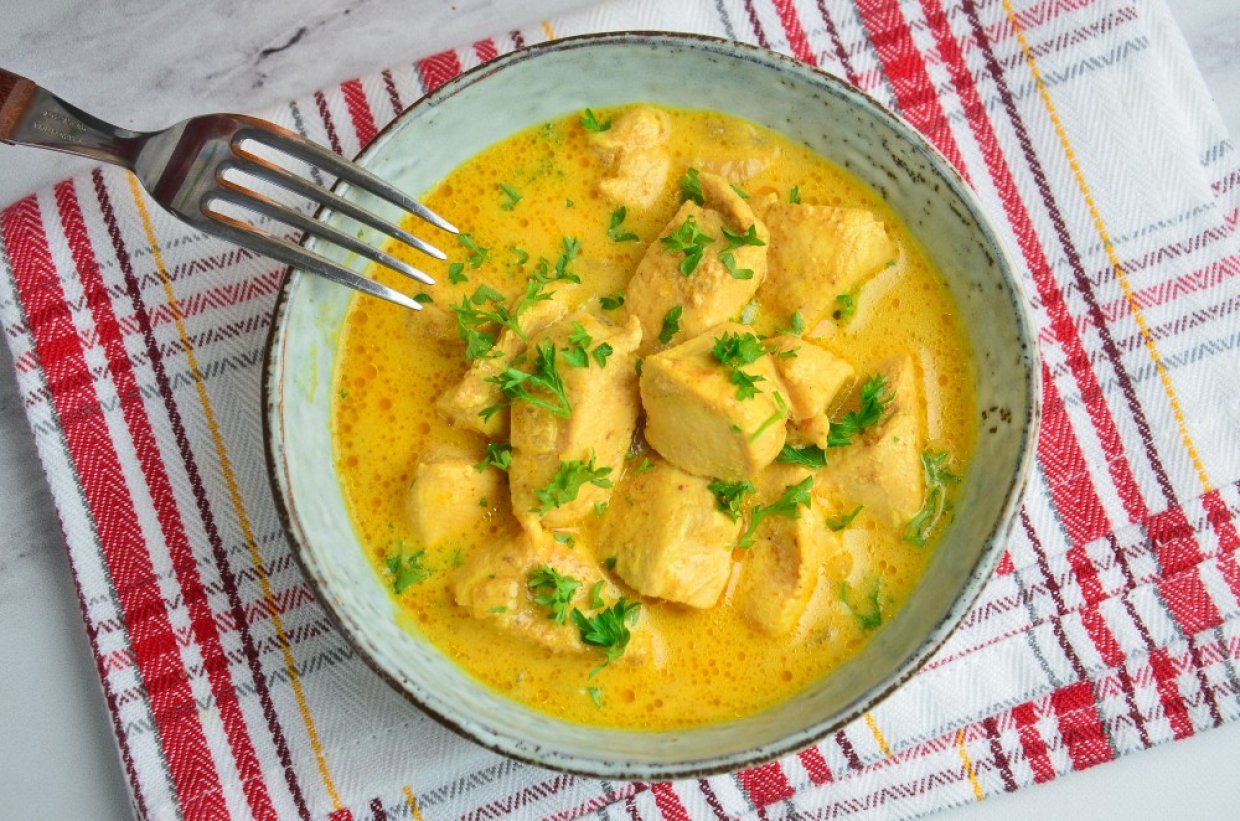 Курица в соусе карри Курица в соусе карри