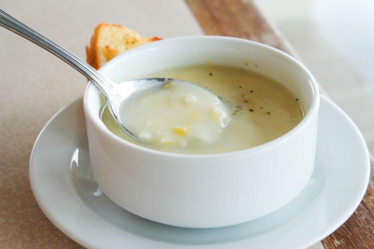 Молочный суп с консервированной кукурузой Молочный суп с консервированной кукурузой