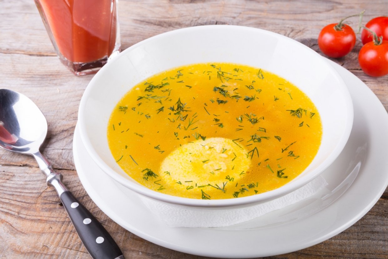 Мясной бульон с яйцом Мясной бульон с яйцом