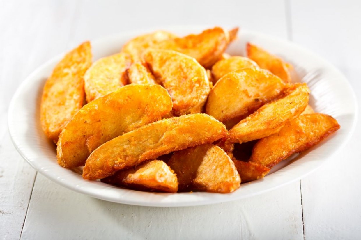 Запеченный картофель по-деревенски Запеченный картофель по-деревенски