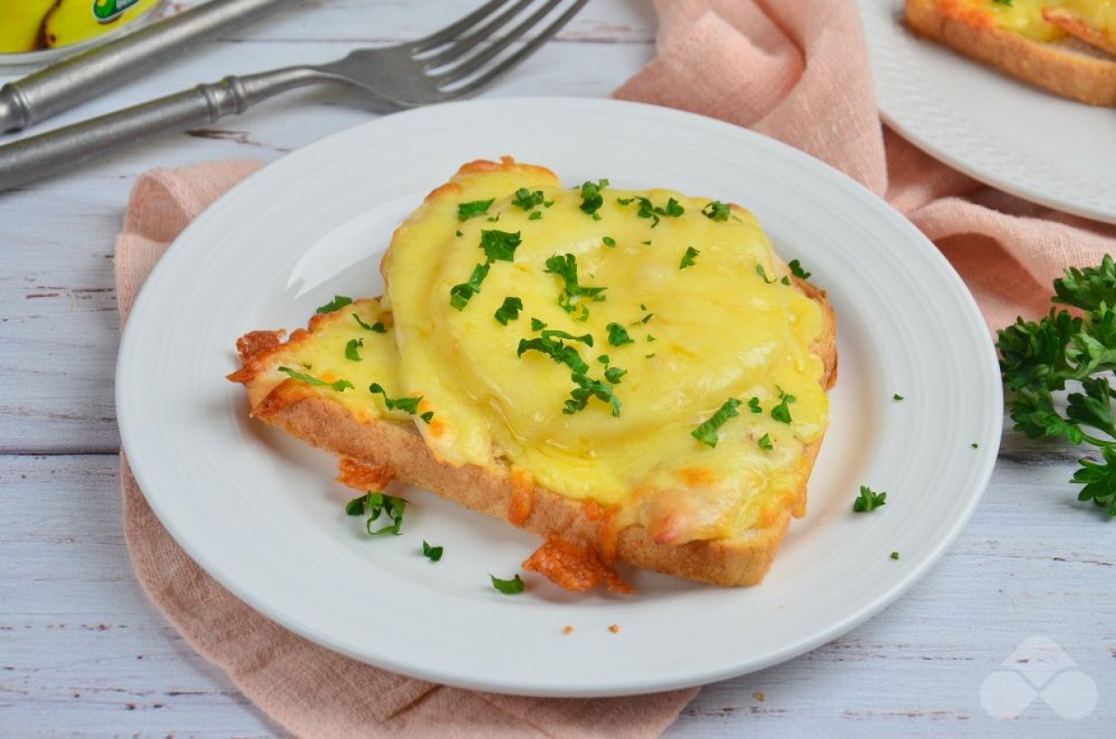 Бутерброды с курицей и ананасом Бутерброды с курицей и ананасом