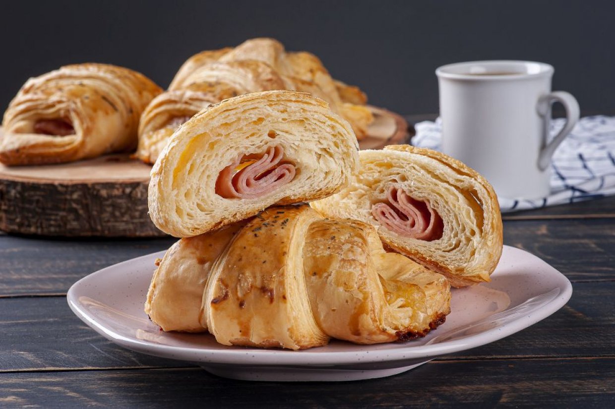 Круассаны с ветчиной и сыром Круассаны с ветчиной и сыром