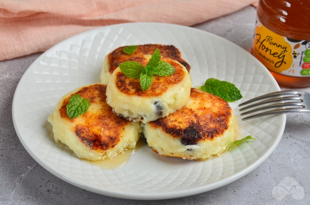 Сырники с клюквой Сырники с клюквой