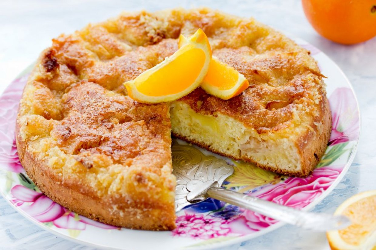 Шарлотка с апельсинами Шарлотка с апельсинами
