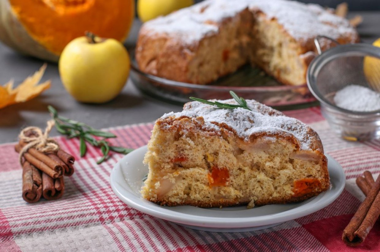 Шарлотка с яблоками и тыквой Шарлотка с яблоками и тыквой