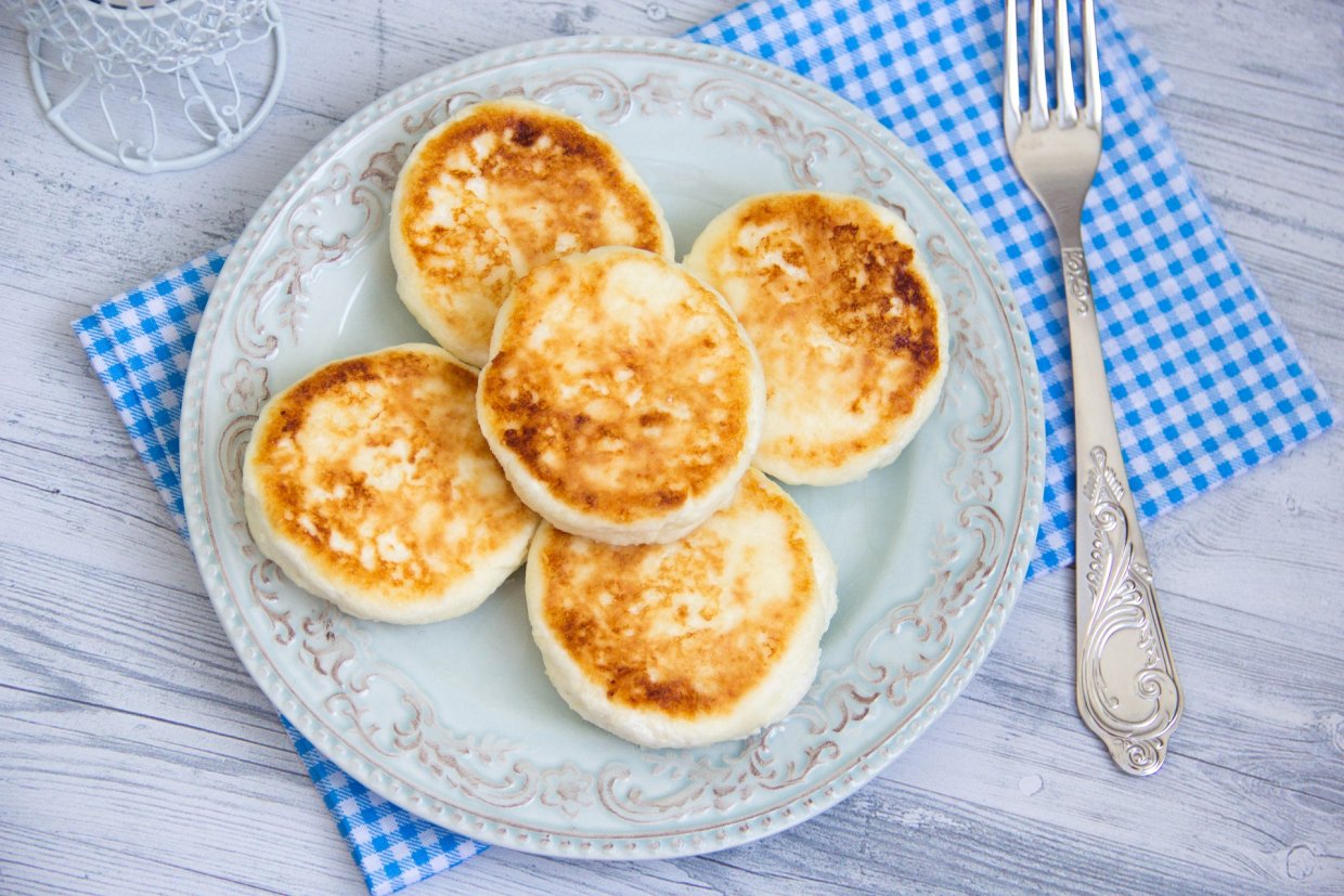 Сырники с кокосовой стружкой Сырники с кокосовой стружкой