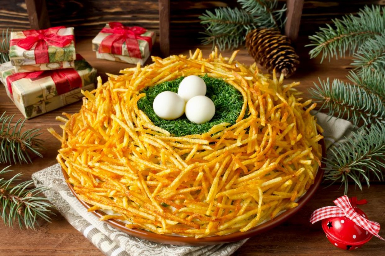Салат «Гнездо глухаря» с курицей Салат «Гнездо глухаря» с курицей