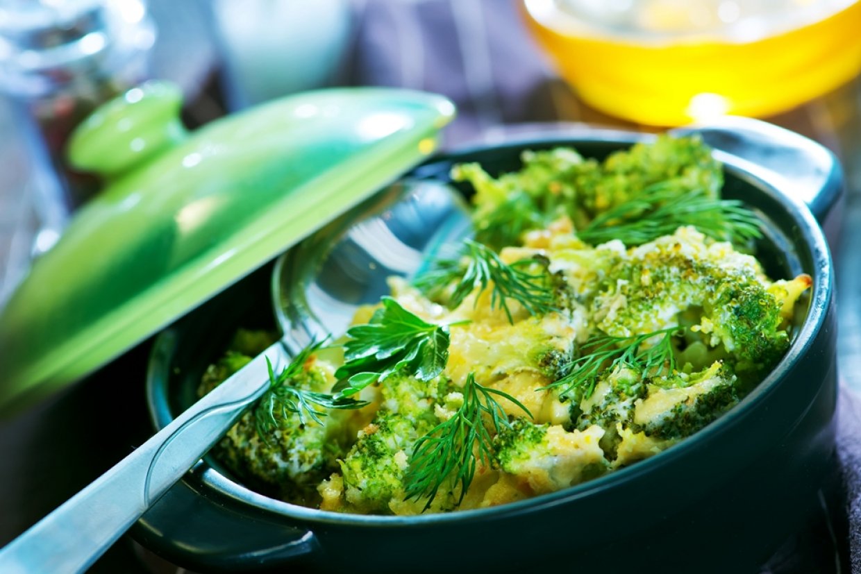 Брокколи с сыром в горшочках Брокколи с сыром в горшочках