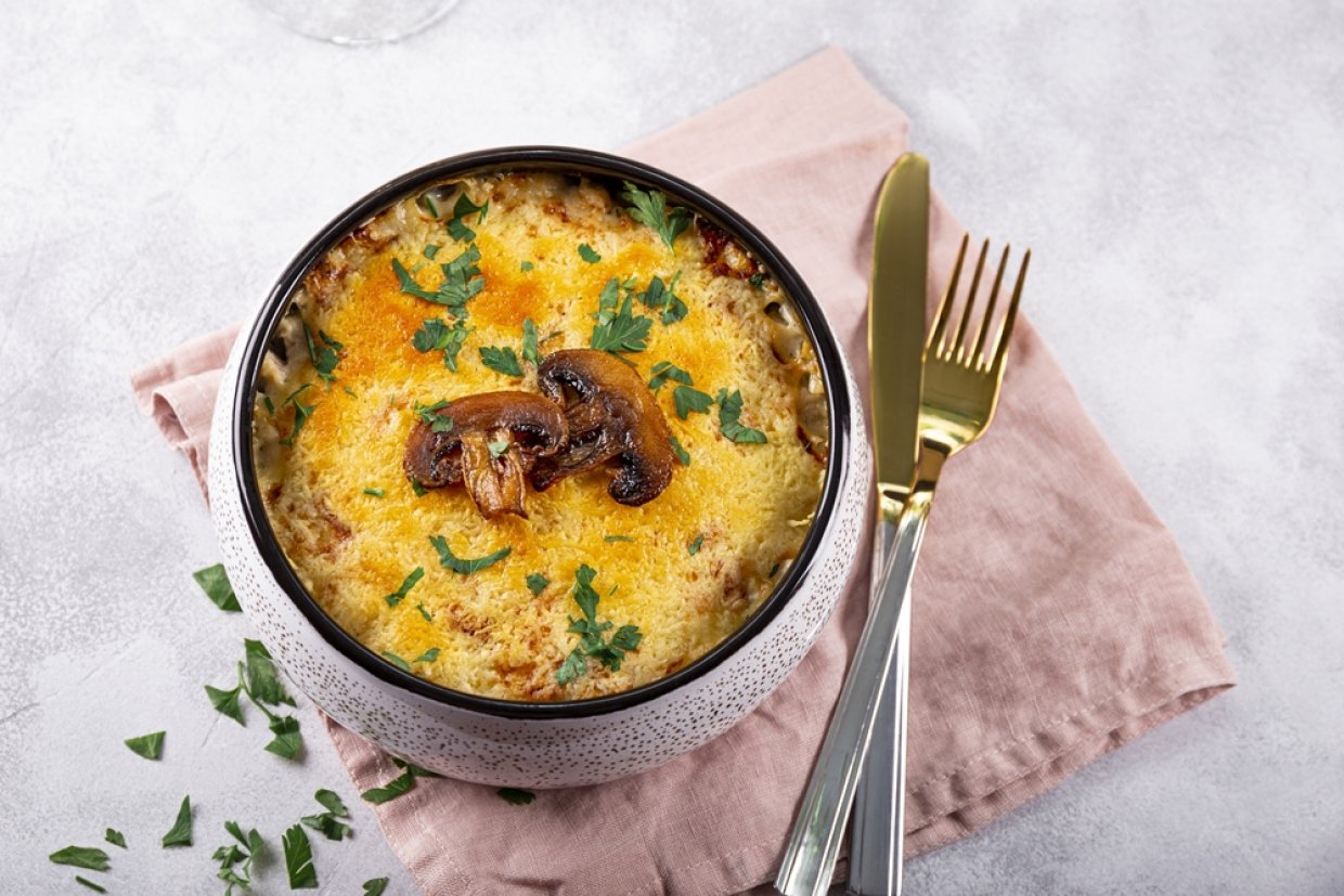Жюльен с картошкой и грибами в горшочках Жюльен с картошкой и грибами в горшочках
