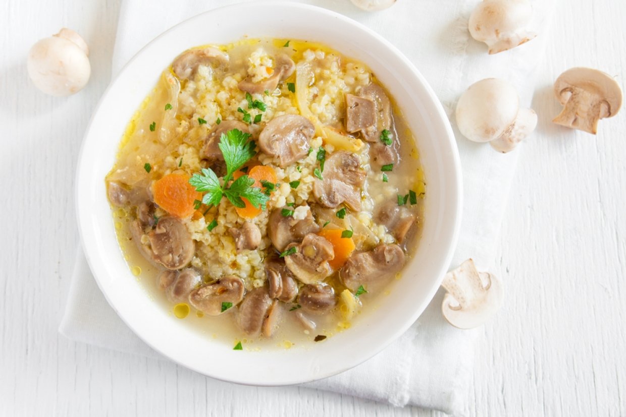 Куриный суп с пшеном и грибами Куриный суп с пшеном и грибами
