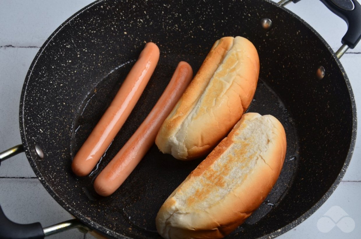 Самый вкусный хот-дог для пикника – фото приготовления рецепта, шаг 1 Самый вкусный хот-дог для пикника – фото приготовления рецепта, шаг 1