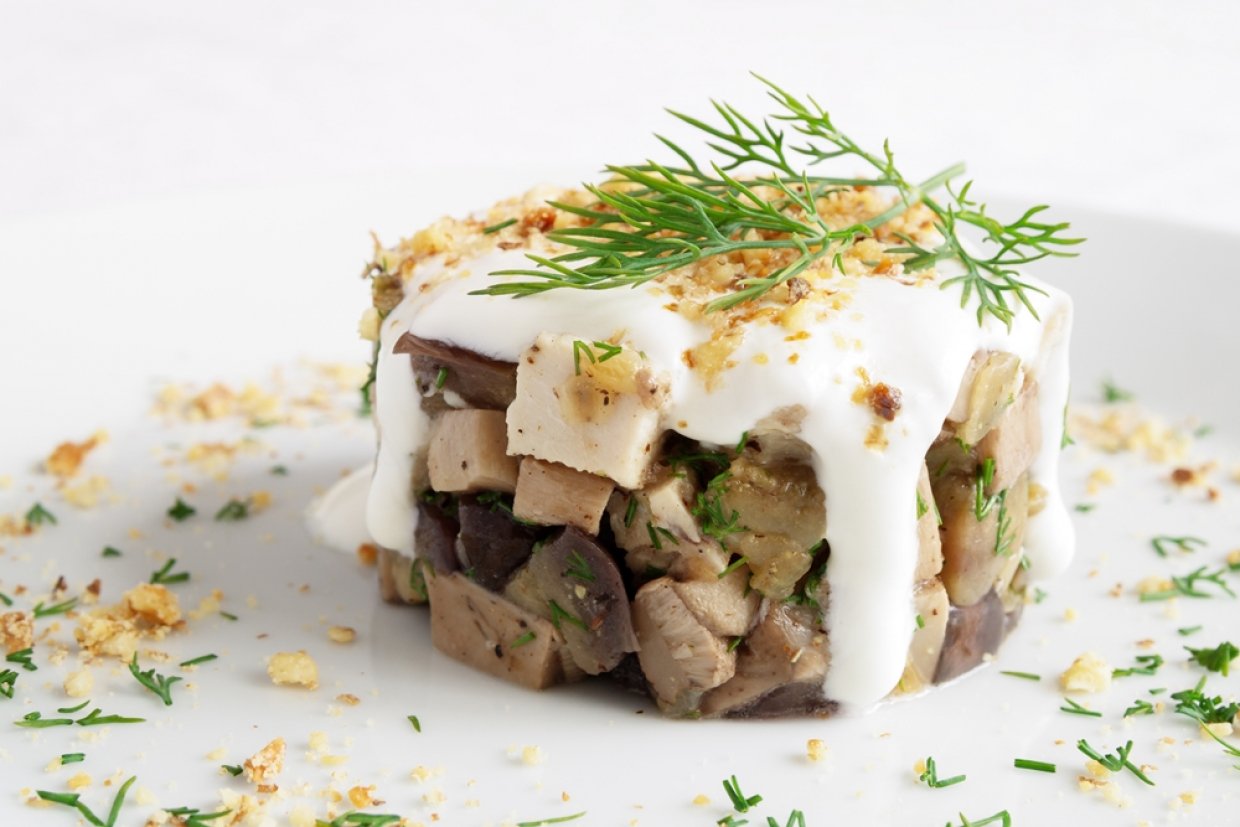 Салат с грибами и баклажанами Салат с грибами и баклажанами