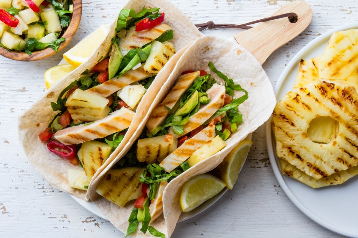 Мексиканский салат с курицей Мексиканский салат с курицей