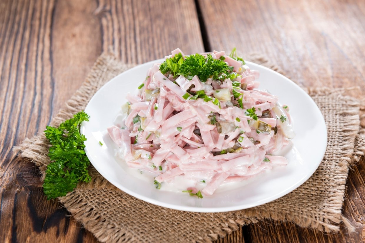 Мясной салат с ветчиной Мясной салат с ветчиной