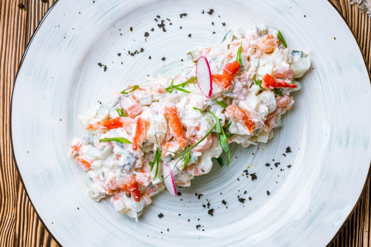 Оливье с крабовым мясом Оливье с крабовым мясом