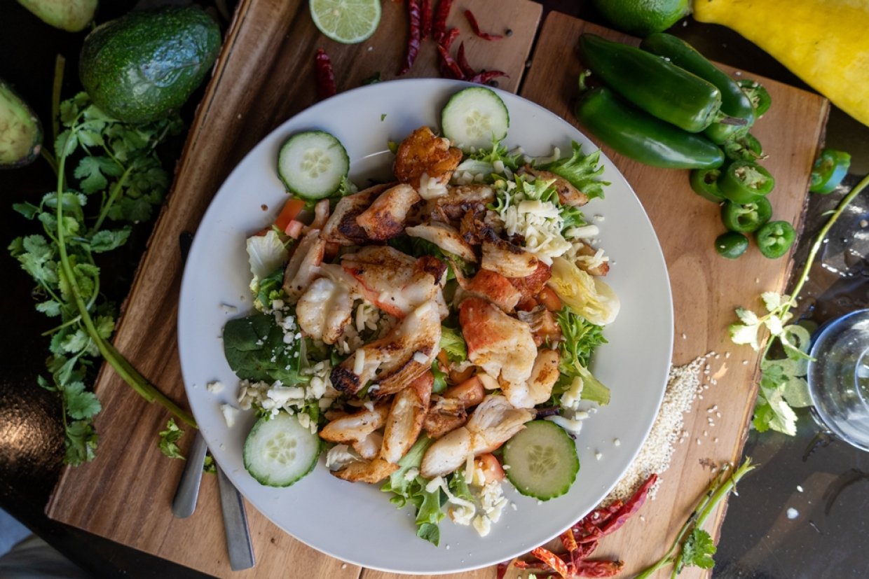 Салат с огурцами и крабовым мясом Салат с огурцами и крабовым мясом