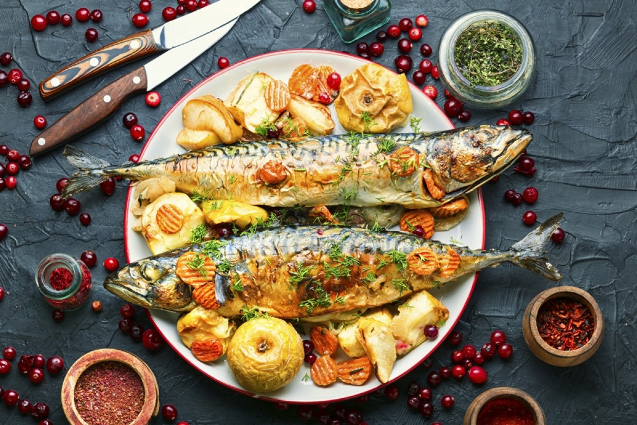 Скумбрия с яблоками в духовке Скумбрия с яблоками в духовке