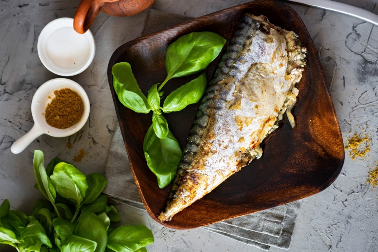 Фаршированная скумбрия с сыром и базиликом Фаршированная скумбрия с сыром и базиликом