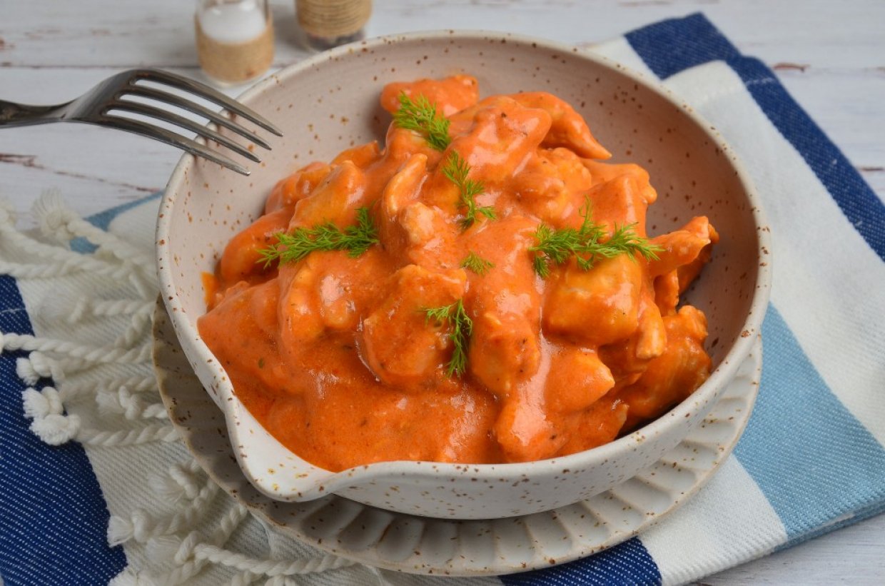 Гуляш из курицы Гуляш из курицы