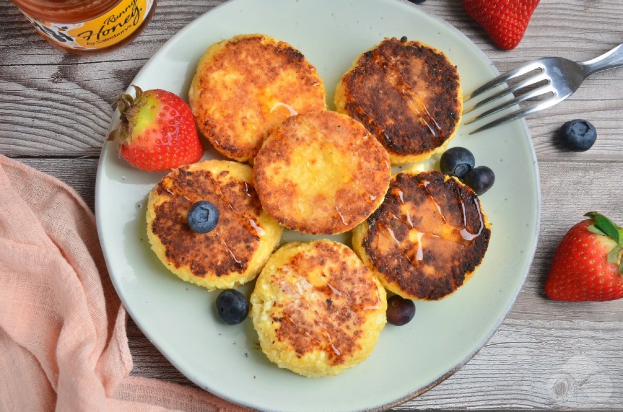 Ванильные сырники с кокосовой стружкой