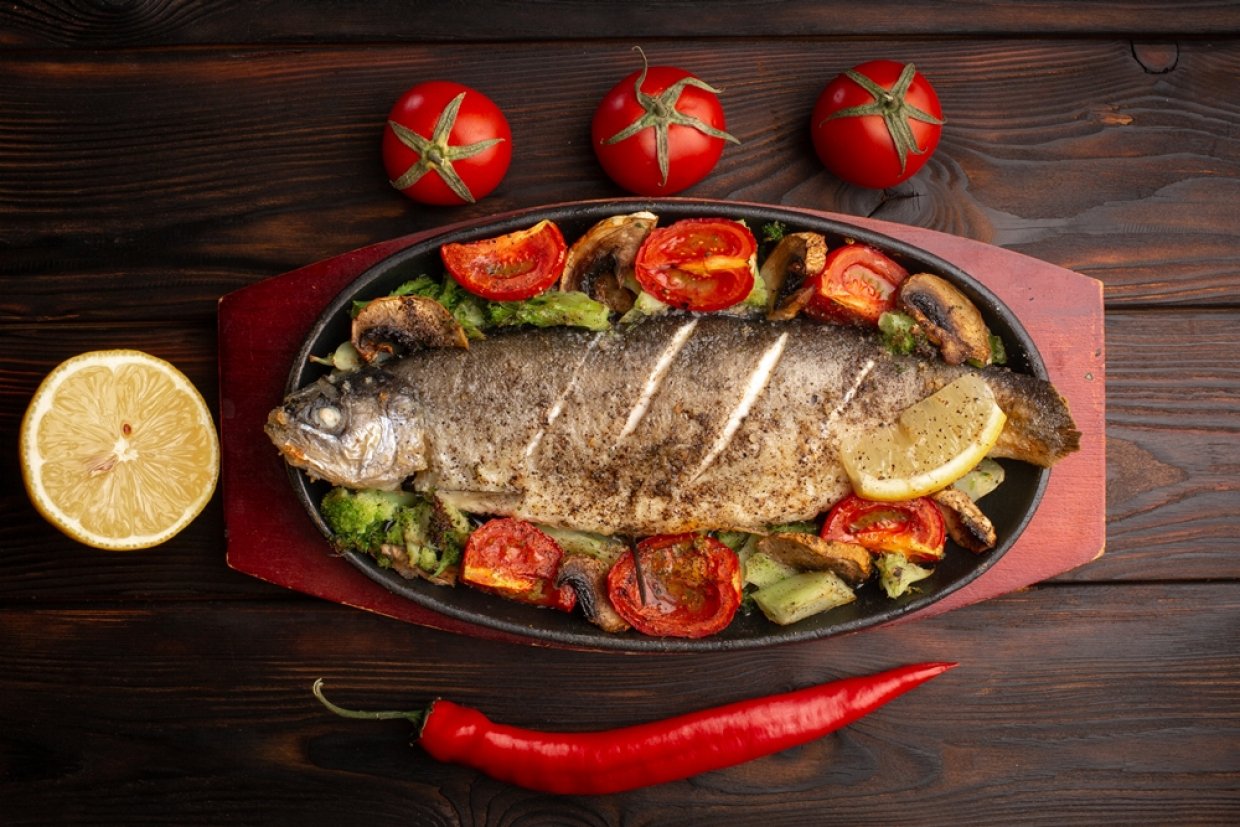 Запеченная форель с овощами в духовке Запеченная форель с овощами в духовке