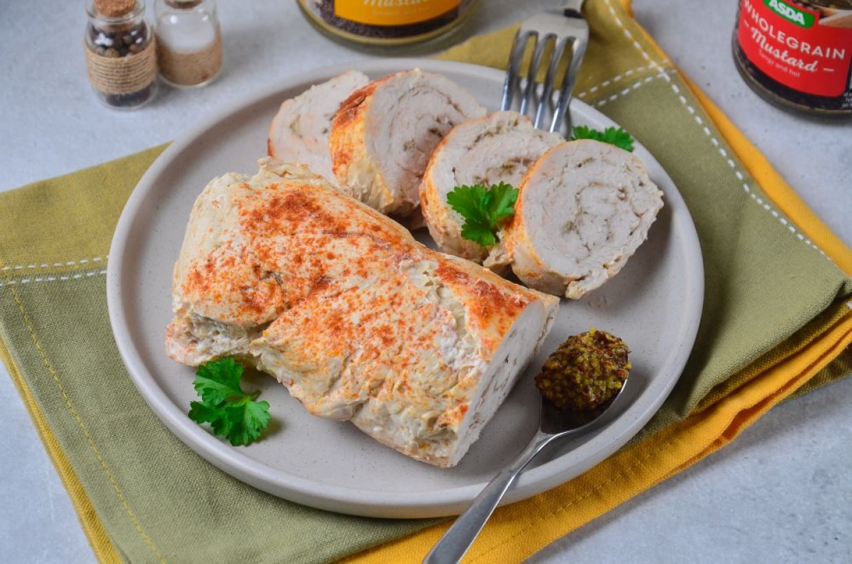 Рулет из курицы в мультиварке Рулет из курицы в мультиварке