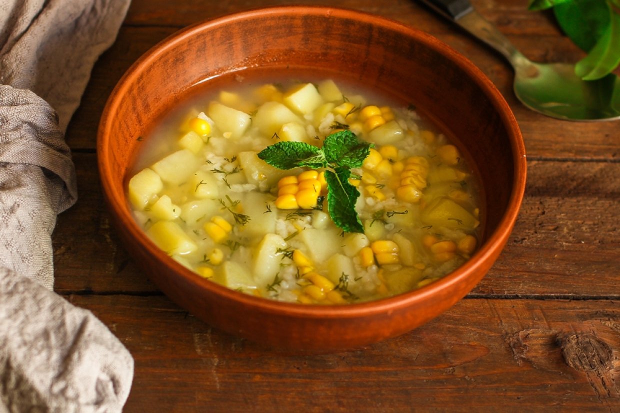 Суп с рисом и кукурузой Суп с рисом и кукурузой