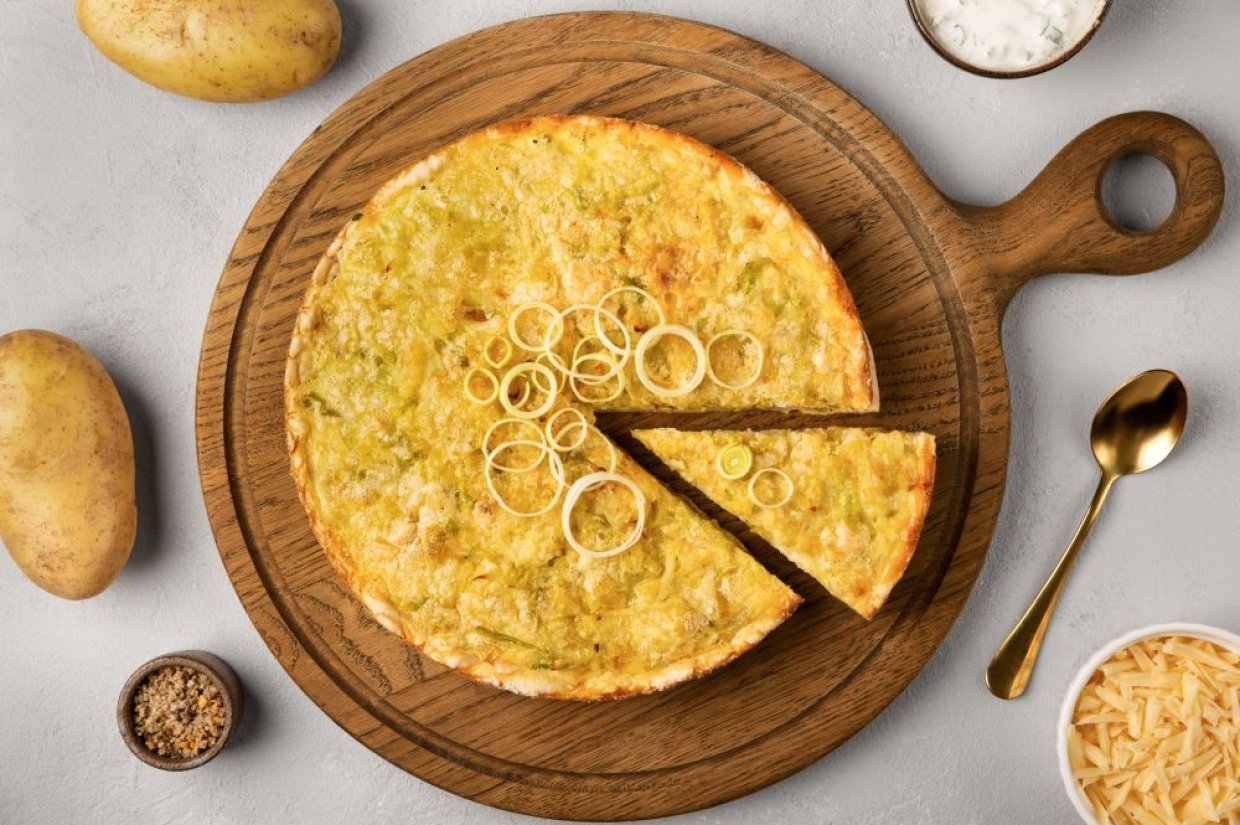 Картофельный пирог с луком и сыром Картофельный пирог с луком и сыром