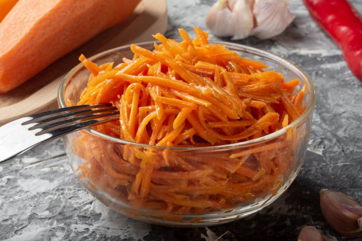 Корейская морковь с рисовым уксусом Корейская морковь с рисовым уксусом