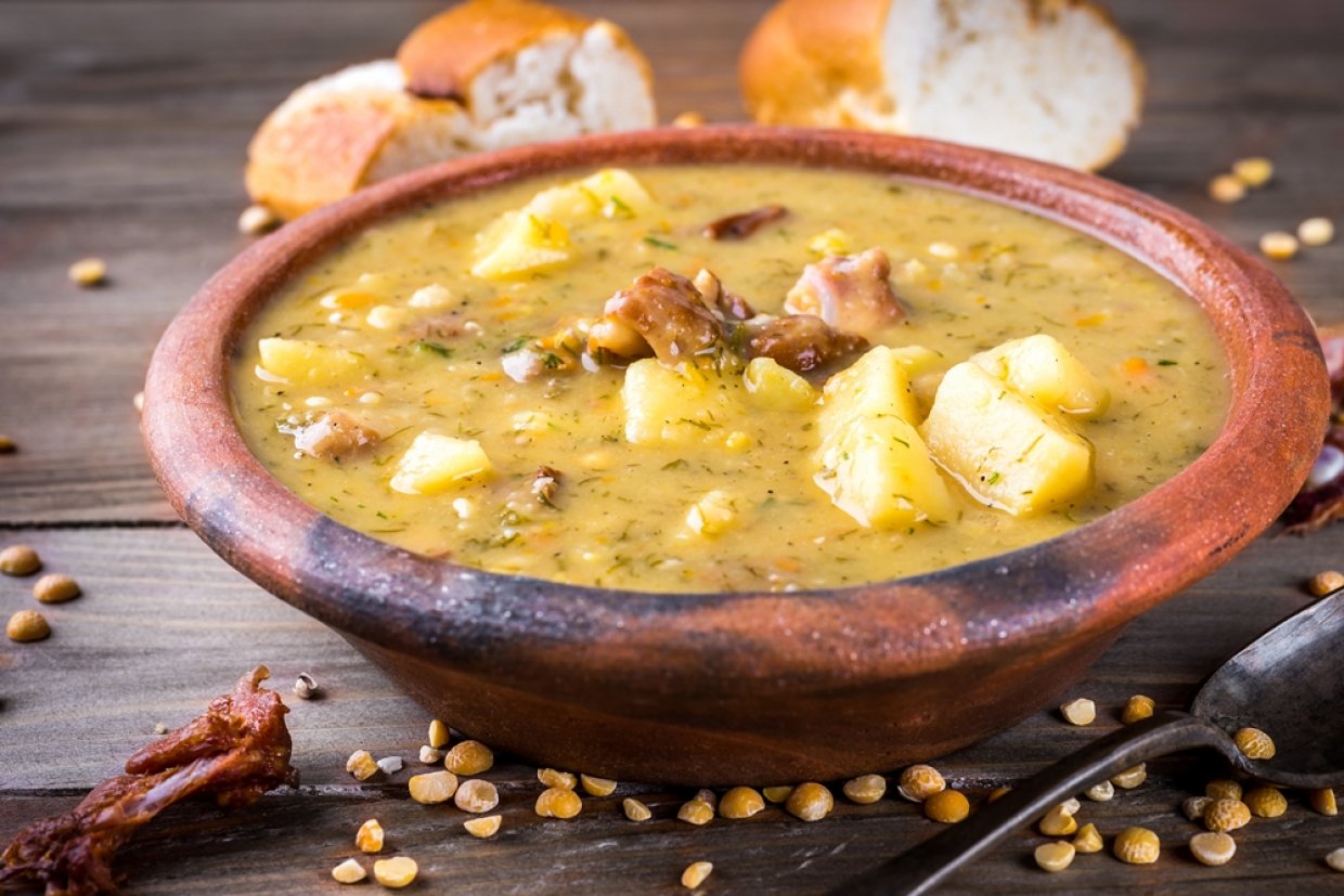 Гороховый суп с копченой курицей Гороховый суп с копченой курицей