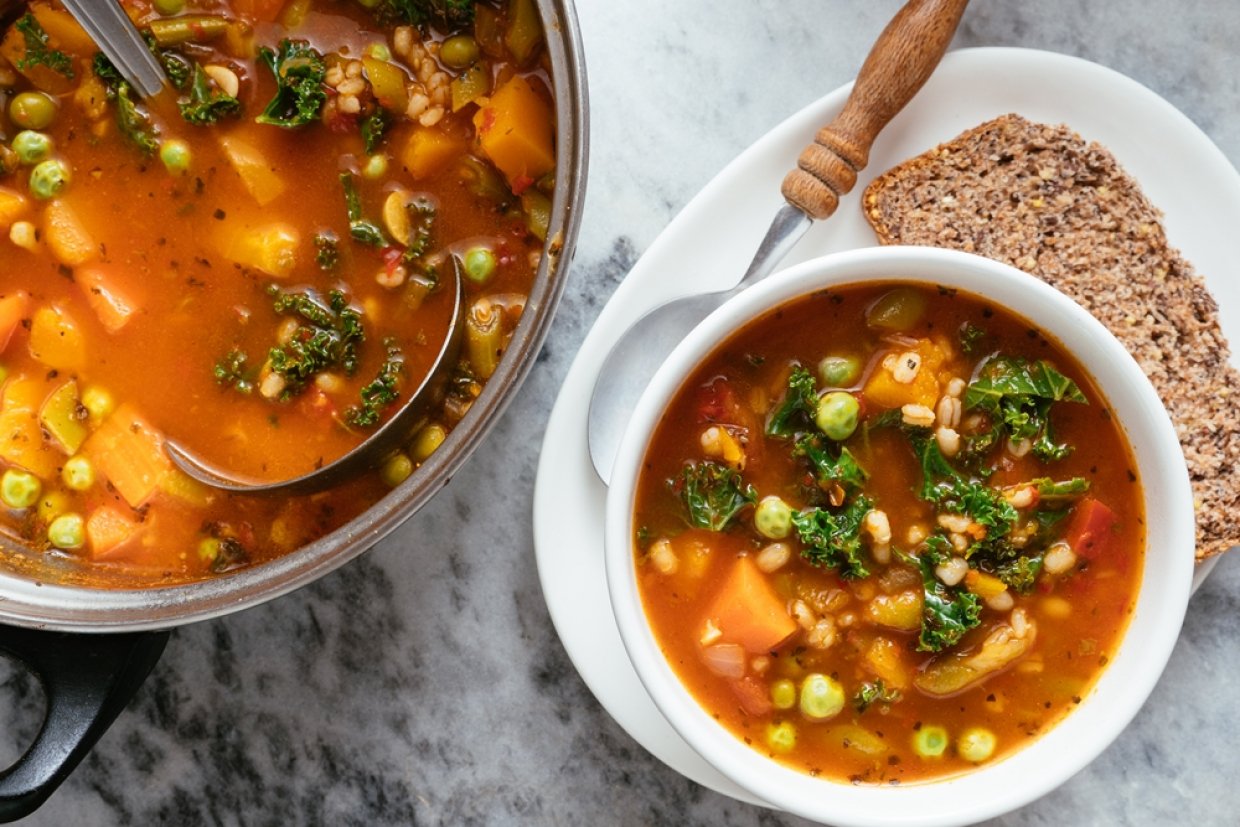 Гороховый суп с овощами и томатом Гороховый суп с овощами и томатом