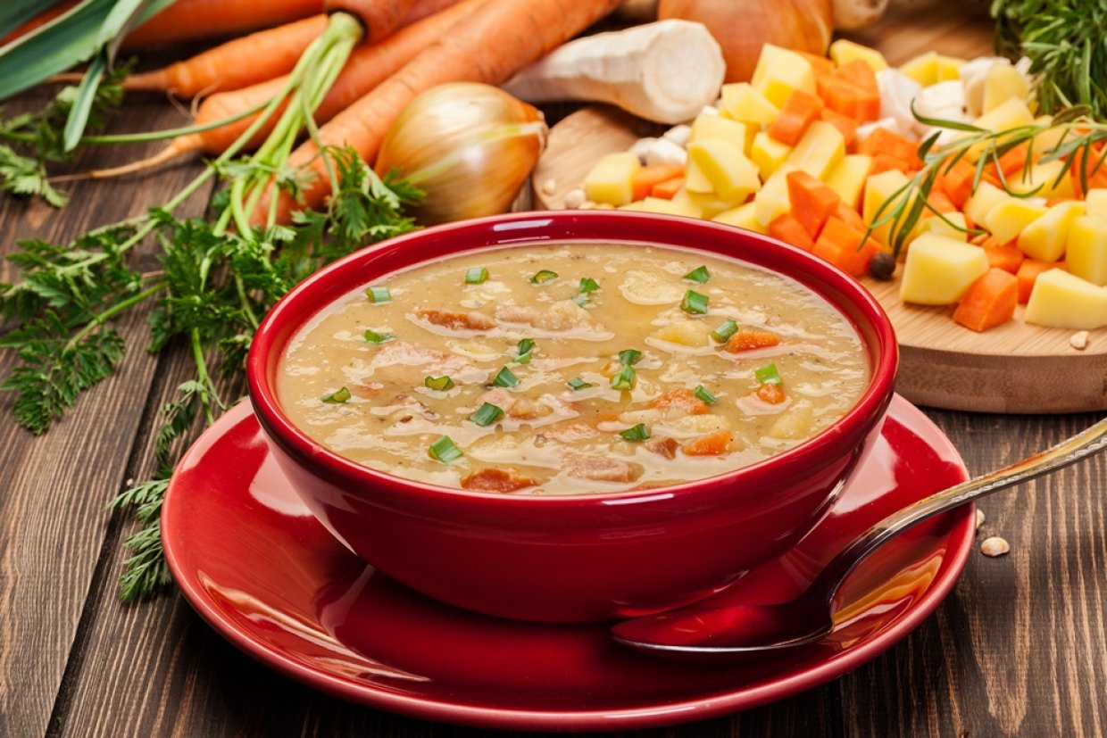 Гороховый суп с беконом и сосисками Гороховый суп с беконом и сосисками