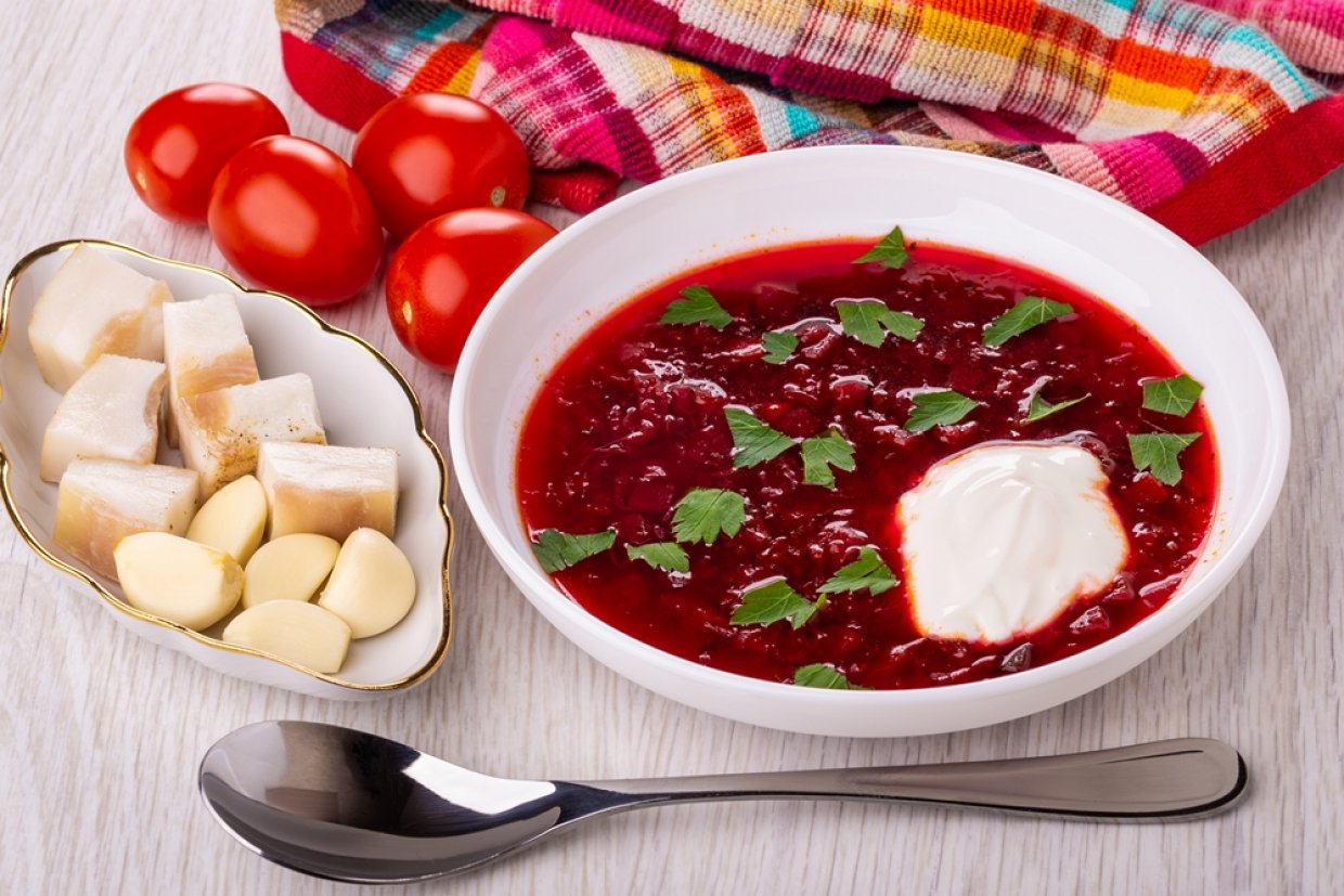 Борщ без картофеля с помидорами Борщ без картофеля с помидорами