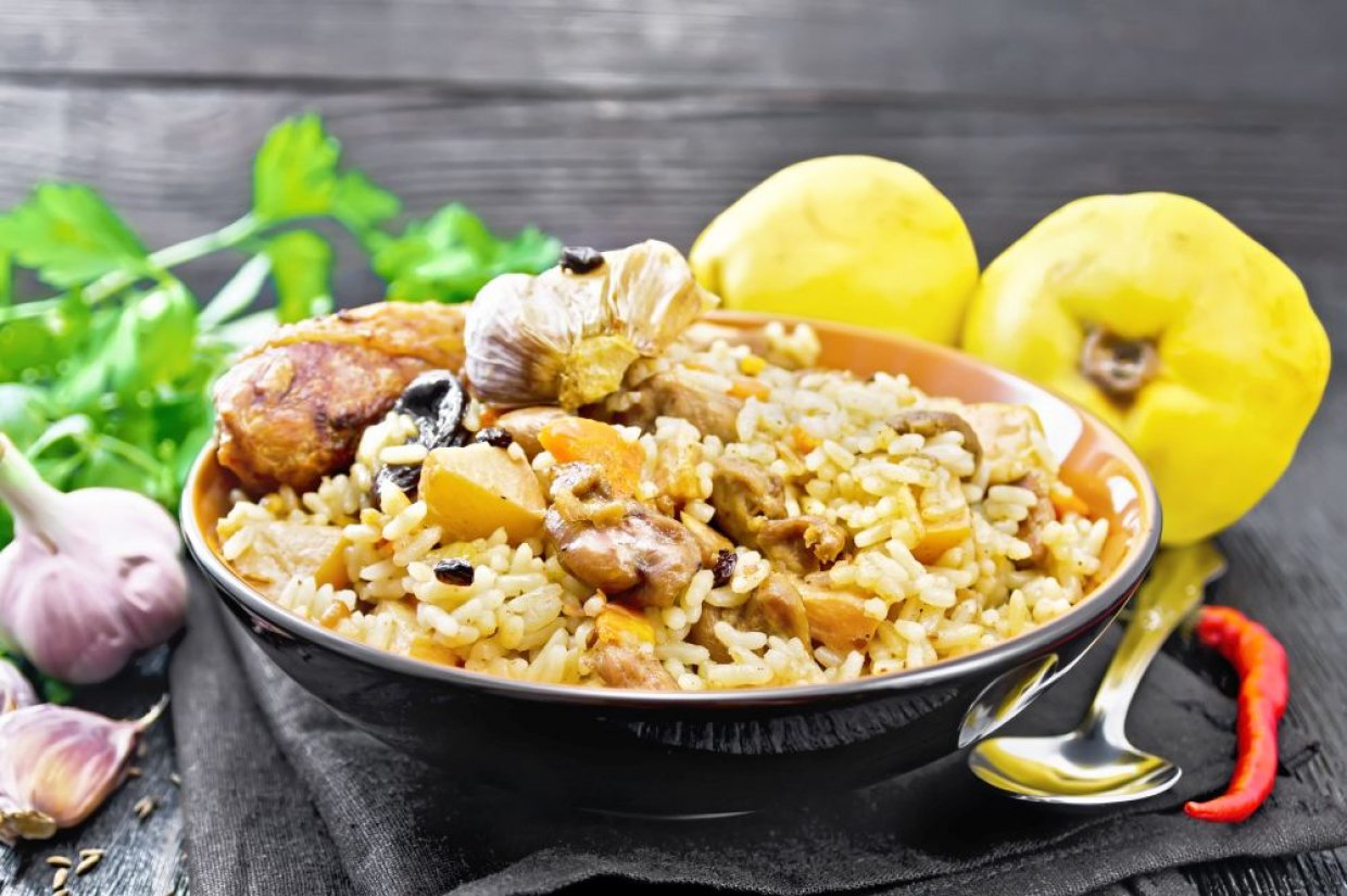 Плов с уткой, айвой и черносливом Плов с уткой, айвой и черносливом