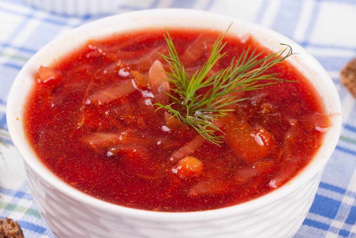 Борщ с помидорами и квашеной капустой Борщ с помидорами и квашеной капустой