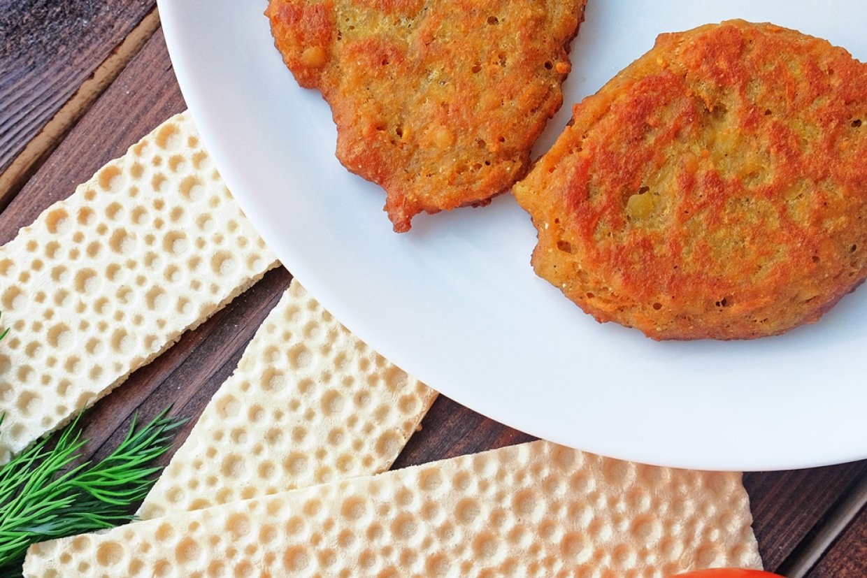 Куриные котлеты с помидорами Куриные котлеты с помидорами