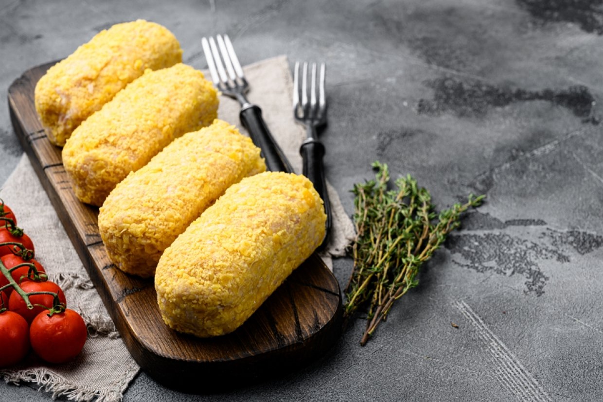 Куриные котлеты в кукурузных хлопьях Куриные котлеты в кукурузных хлопьях